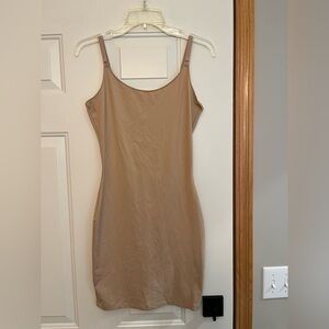 Spanx Socialight light compression slip in soft nude color. Size XL